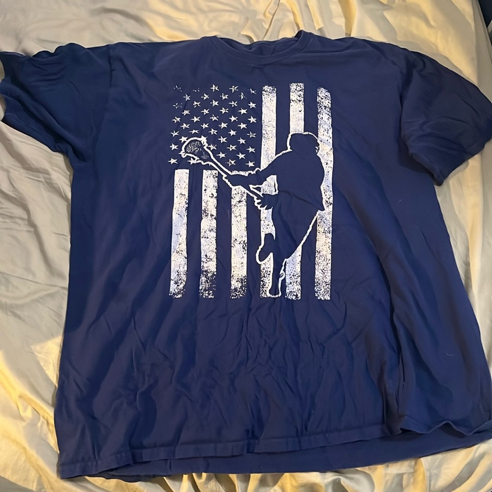 Men’s XL American flag lacrosse shirt!